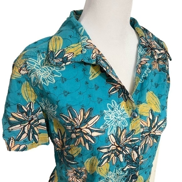 CAPPAGALLO Hawaiian Inspired Button Up Women’s Tee Size L - Picture 3 of 14